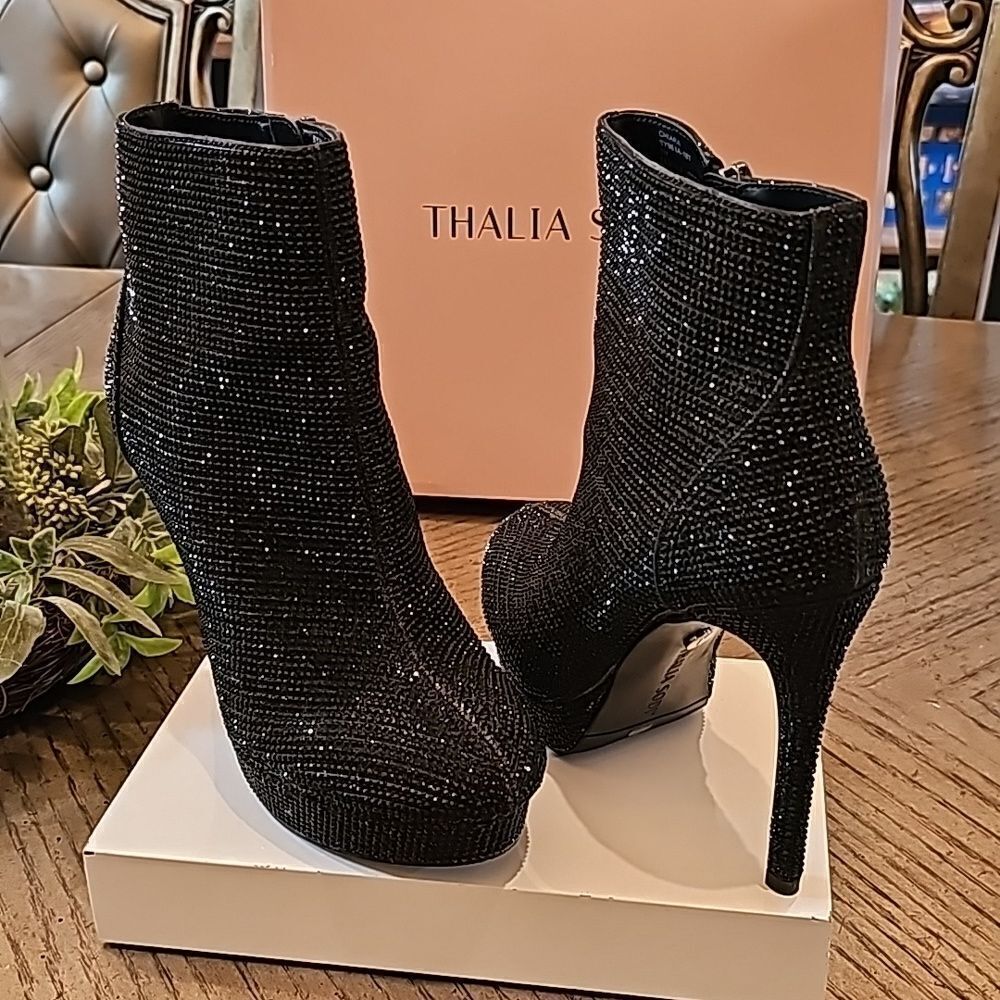 Black platform dress booties size 7 NWT Thalia Sodi